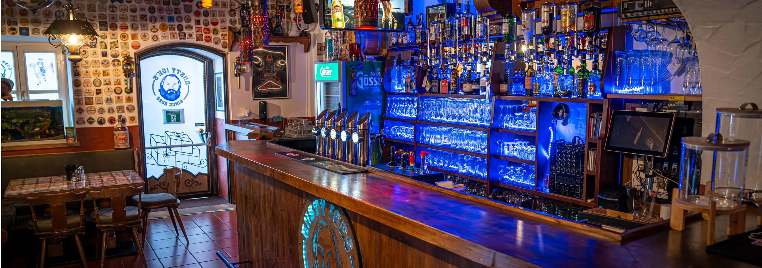 bar